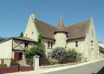 Château de Birac — cour intérieure